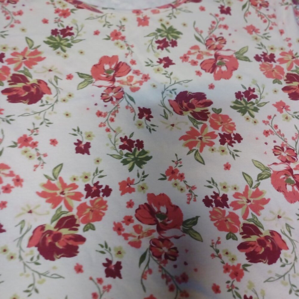 White Stag Women's Pullover Top Short Sleeve 2X (20) Pink Floral